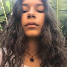 Beatriz Lisboa (beatrizlisboaa)