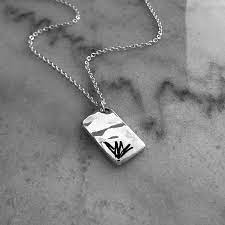 Chris Cornell Necklace Is Being Sold For Expensive Price Hitmusic Tv