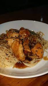 Mira esta rica receta de noodles al wok con pollo y verduritas con salsa teriyaki. Noodles Con Pollo Verduras Y Salsa Teriyaki Picture Of Bonaire Almussafes Tripadvisor