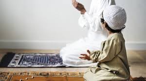 Tata cara sholat tahajjud dan sholat sunnah pada umunya sama. Tata Cara Sholat Witir 3 Rakaat Sendiri Serta Bacaan Niat Dan Doa Tirto Id
