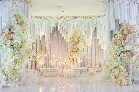5 Most Gorgeous White Wedding Backdrop Decoration Ideas That Can You Can Inspire Wedding Backdrop Decorations Wedding Background Decoration Wedding Decorations