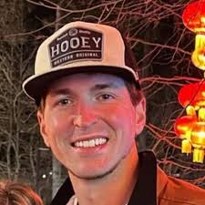 Chase Mozingo's Instagram, Twitter & Facebook