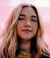 Natalie Morrow's Instagram, Twitter & Facebook