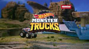 Hot Wheels Monster Trucks Mecha Kopek Baligi Carpismasi Oyun Seti Youtube
