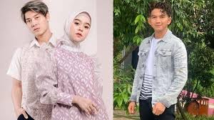 Sejak tadi malam, persiapan dekorasi lamaran lesti kejora dan rizky billar telah dilakukan. Postingan Rizki Da Saat Lamaran Rizky Billar Dan Lesti Kejora Ramai Komentar Dinda Hauw Tak Hadir Banjarmasin Post