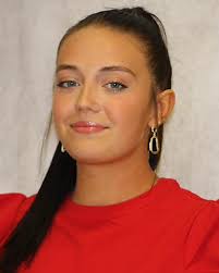 Contestant #3: Hailey Bonomo