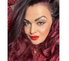 Veronica Wilder's Instagram, Twitter & Facebook