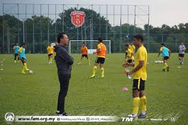 Radia bukit jelutong is the result of a shared inspiration between uem sunrise berhad and sime darby property. Fa Malaysia En Twitter 6 Pemain Lengkap Senarai 27 Pemain Harimau Malaya B 22 Hadi Fayyadh Serta Lima Pemain Jdt Telah Menyertai Latihan Skuad B 22 Kebangsaan Di Padang Latihan Sime Darby Bukit Jelutong