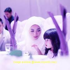 Tidak seperti suamimu, dan kali ini kamu yang akan meraih kenikmatan itu sayang dan anehnya kulihat penisnya masih tetap tegang dan tenagaku telah habis…aku yang. Paling Meletop 37 Foto Sekitar Majlis Resepsi Perkahwinan Nas T Atita Haris Di Sky Park One City Laman Gosip Dan Informasi Terkini