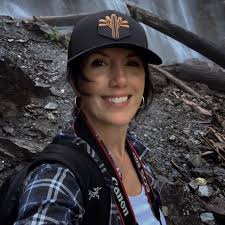 Leigh Hilary Lee (@leighleefam) • Threads, Say more