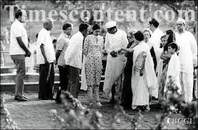 Main tumhara licence lekar rahungi… tumhare paas degree bhi hai. Indira Gandhi Feature Photo After Prayers At Shantivan Pr