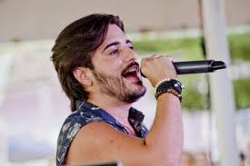 Sertanejo de Marco Esteves animou o Jovens Tardes