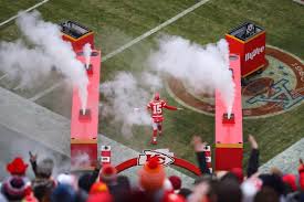 Brands pay top viners for shout outs, revines (like retweeting ), and customized videos created for corporate accounts. Patrick Mahomes Vermogen Gehalt Bei Den Chiefs 2021