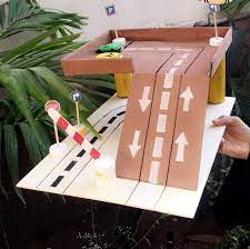 إعادة تدوير من البيئة الشكل النهائي لعبة للطفل يستفيد منها الأدوات رول مناديل أعواد خشب غطى مويا gifts art wrap