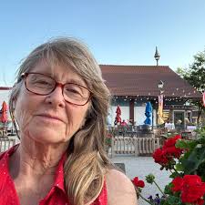 Will be visiting the area for Thanksgiving and haven't been in 10+ years!  Are there any places to call ahead order a Thanksgiving dinner to “cater”  for a small family? Or are