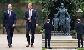 On july 1, the dukes of cambridge and sussex officially unveiled the princess diana statue at kensington palace's newly redesigned sunken garden, to mark what would've been the late princess's. P9 H7h Iqqviem