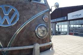 Es ist stets eine grosse auswahl an seat/ cupra neuwagen und occasionen von mii, ibiza, leon, arona, ateca, tarraco, formentor bis und mit alhambra vorhanden. Wir Bieten In Unserer Vw Bus Werkstatt Ein Rundumpacket An Buel Garage