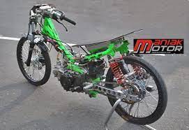 Kumpulan modifikasi motor jupiter mx jadi supermoto terbaru via ytnaila.blogspot.com. Modifikasi Jupiter Z Drag Bike Kruk As Vega 8 1 Detik Di Bebek 130 Cc 4t Tu Portal Sepeda Motor Dan Seluruh Aspeknya