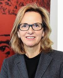 شق ستار الجهل: إعادة كتابة تاريخ الفلسفة