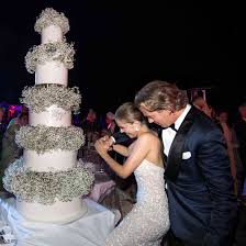 Congratulations to victoria swarovski and her new husband werner mürz! Victoria Swarovski Got Married In A Million Dollar Wedding Dress