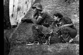 Gerda taro has now fully emerged from the shadow of capa as an important photographer in her own right. Gerda Taro And Robert Capa