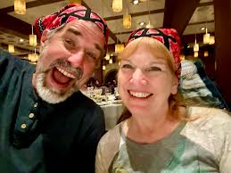 Wishing all a great day! 🦃🍂🍁😊