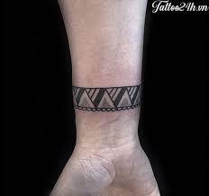 Hình xăm bắp tay nam đẹp ️ tattoo bắp tay đơn giản reviewed by marie ruch on august 08, 2021 rating: Hinh XÄƒm Ä'áº¹p á»Ÿ Cá»• Tay Thu Hut Sá»± Chu Y Cho Nam Giá»›i