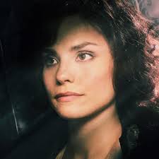 When she was added to the cast, 2 seasons ago, in my opinion she saved the. Inspector Banks Cast Crew Fernsehserien De