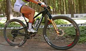 Het is de eerste keer in twintig jaar dat die wedstrijd in het dameswielrennen gehouden wordt. Prototype Kross Earth 100mm Carbon Xc Bike Of World Champ Jolanda Neff New Xtr Bike Neff Champs