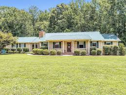 10622 Walden St Soddy Daisy Tn 37379 Mls 1302518 Zillow With Images Zillow Home Inspector House Styles