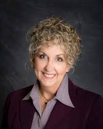 Nancy Hoyt's Instagram, Twitter & Facebook