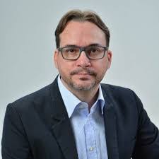 Tracy Amaro's Instagram, Twitter & Facebook