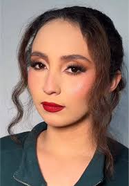 Look con labios rojos💋🌟 #makeup #artist #makeuplook #virales #fyp  #badbunny #labiosrojos #ojoscafes