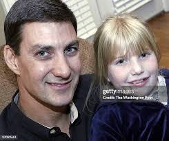 Marvin Stone's Instagram, Twitter & Facebook