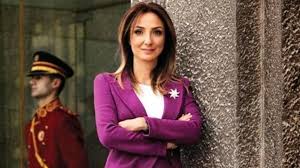 Aylin Nazliaka Nin Babasi Vefat Etti Haberi 2020 Kadin