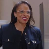 100+ profilů „Orlebar“