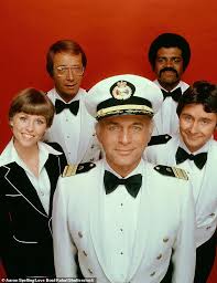 Gavin macleod is an american actor, notable for playing murray slaughter on mary tyler moore and captain merrill stubing on the love boat. D Jlo2az1zyzm