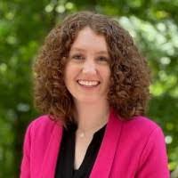 Lydia Hilliard's Instagram, Twitter & Facebook