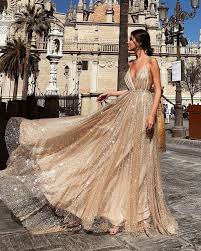 Check spelling or type a new query. Die 13 Besten Ideen Zu Trend Goldenes Brautkleid Brautkleid Braut Kleider