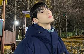 Share your excitement with pinkvilla in the comments section below. Cha Eun Woo Surprised With A New Project True Beauty Light Home