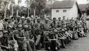 Sejarah terkadang pelajaran yang membosankan tapi lewat sejarah kita bisa mengetahui perjalanan bangsa sampai meraih. Pernah Dijajah Belanda Kenapa Kita Tidak Bisa Berbahasa Belanda Galena