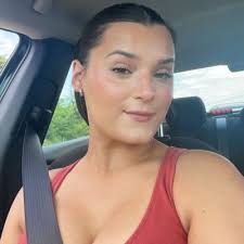 Abby Berthold (@abberthold)