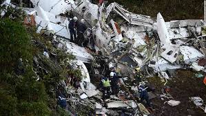 Three footballers were fortunate to get out of the air crash alive. Colombia Plane Crash 71 Dead On Brazil Soccer Team S Charter Flight Cnn