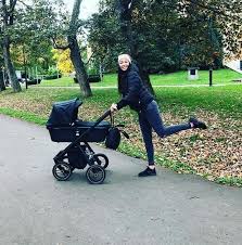 Chce to zatím jen obrnit se trpělivostí a k malé vstávat. Tohle Je Moje Telo Uz I Pysny Tatka Jakub Prachar Se Pochlubil Fotkou S Dcerou Miou Super Cz