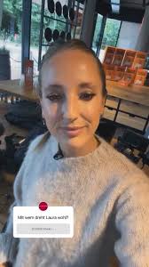 Mit wem dreht Laura wohl?