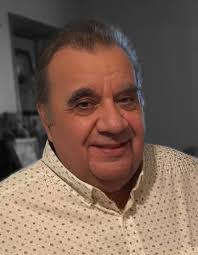 Mario Leslie's Instagram, Twitter & Facebook