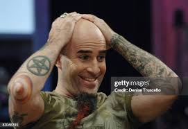 Phil Hellmuth and Mark Tenner during Vh1 Celebrity Poker Tournament... News  Photo