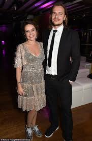 Pin On Celebrity Flat Footwear