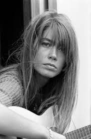 L Instant Mode Quand Promod Fait Honneur A Francoise Hardy Elle Produits Capillaires Francoise Hardy Coiffure