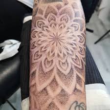 See more ideas about mandala tattoo, tattoos, lotus mandala. Mytattoo Com Mandala Tattoos Die Bedeutungen Der Heiligen Geometrie
